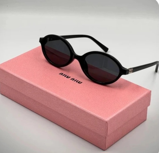 عینک آفتابی زنانه MIU MIU پینترست UV400