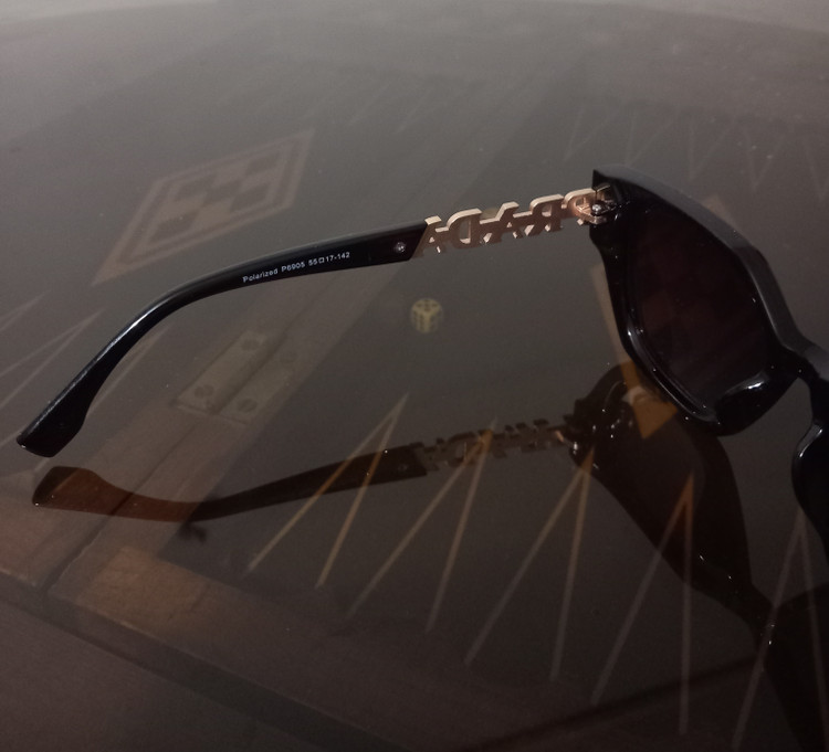 عینک آفتابی زنانه پرادا ( PRADA ) پلارایز و UV400